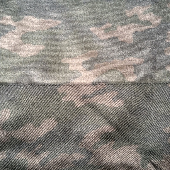 Spanx Look At Me Now Bike Short Black Camo Size XL - Picture 7 of 7